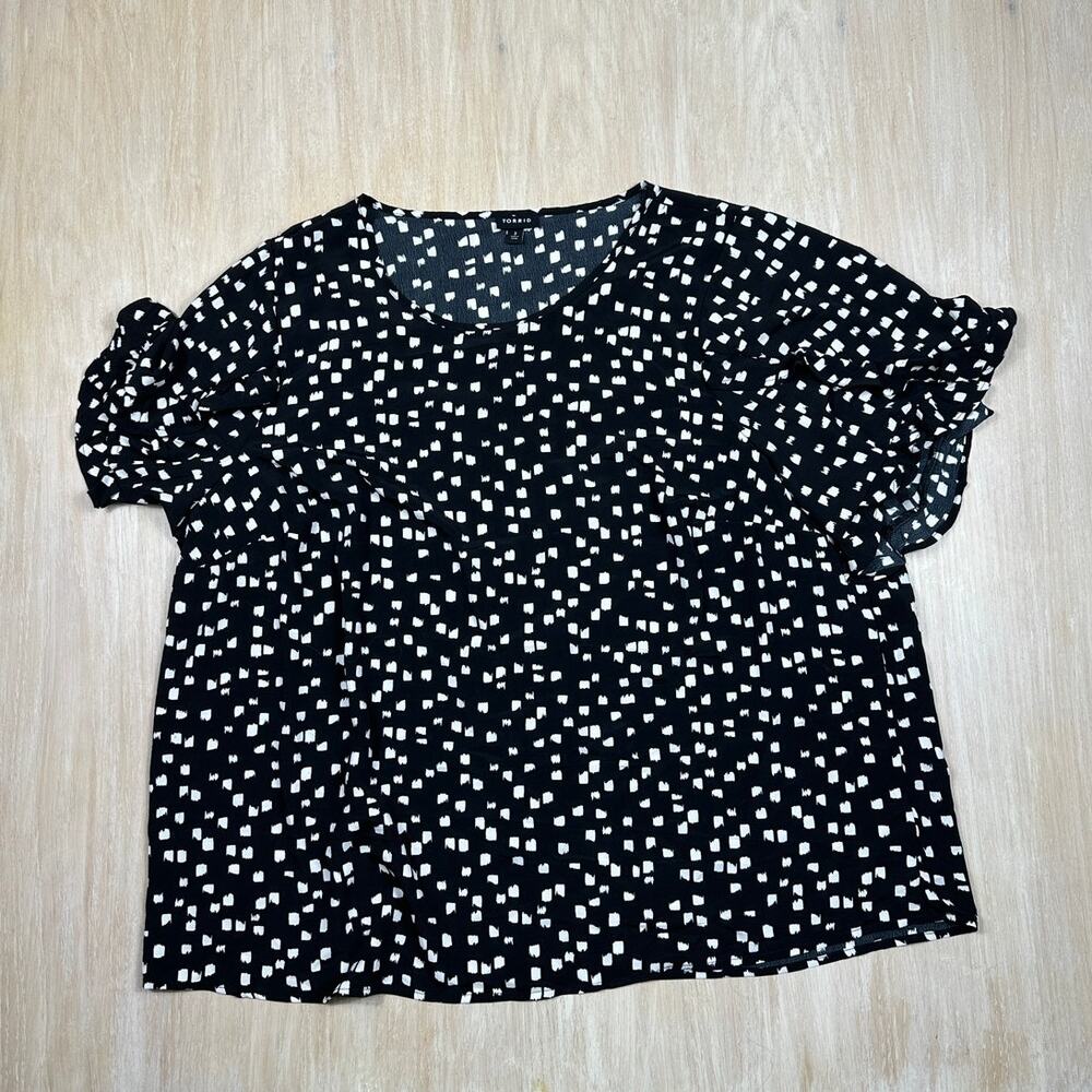 Torrid Black White Abstract Print Ruffle Short Sleeve Babydoll Blouse Top 3X